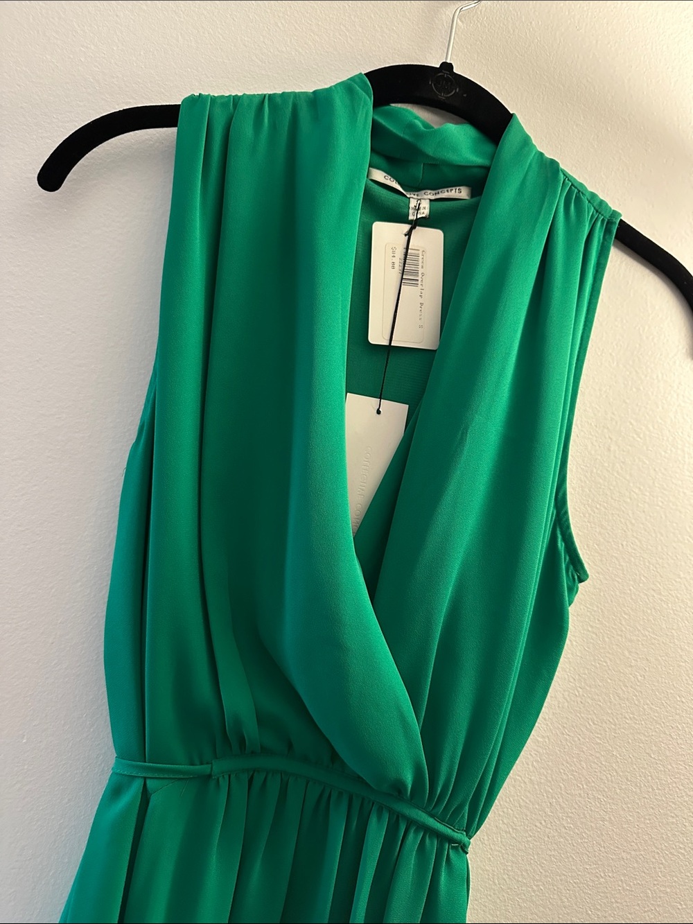 Collective Concepts Emerald Green Sleeveless Surplice Midi Dress - Picture 2 of 3